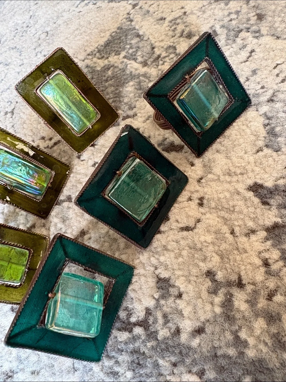Pier 1 Vintage set of: 6 green blue glass copper napkin rings.
